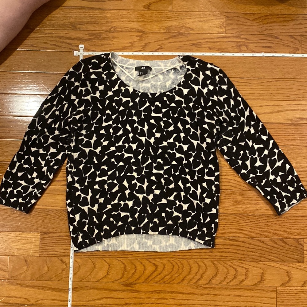 Heart design 3/4 sweater